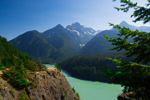 Blue lake view from the Diablo Lake overview